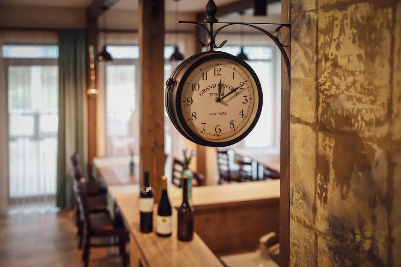 Dreko Panzio & Borbisztro Bed & Breakfast Győrújbarát Екстериор снимка