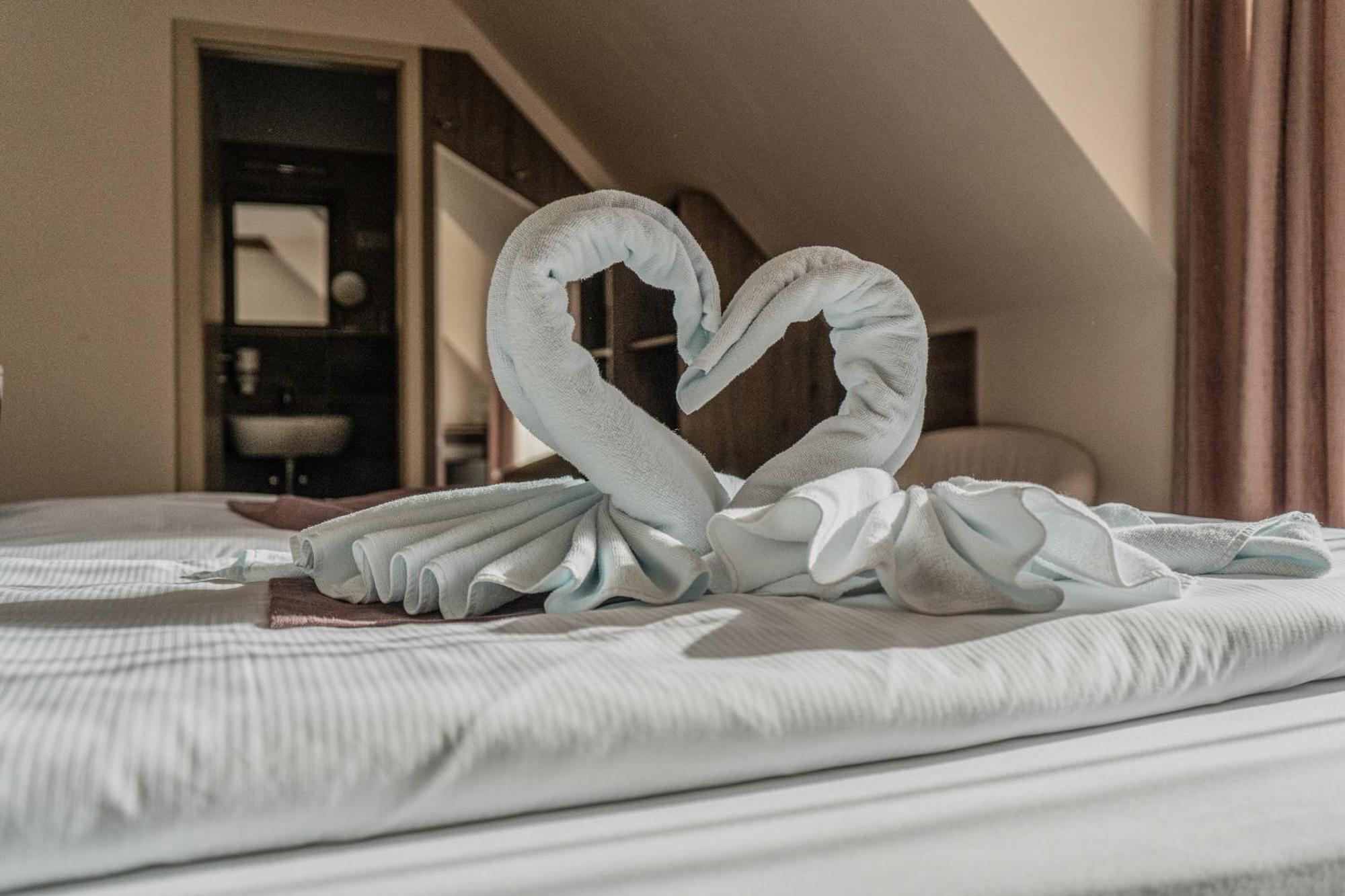Dreko Panzio & Borbisztro Bed & Breakfast Győrújbarát Екстериор снимка