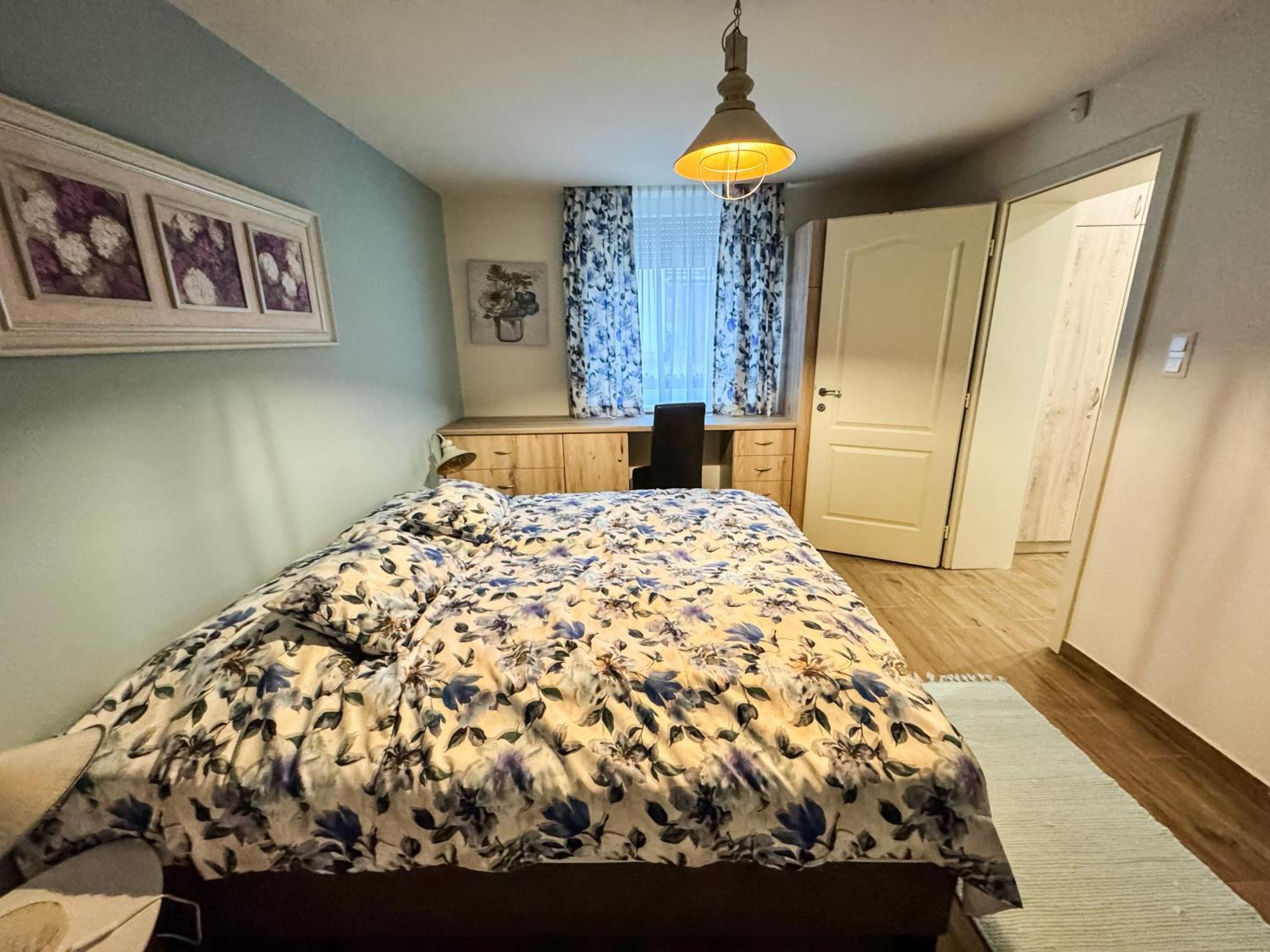 Dreko Panzio & Borbisztro Bed & Breakfast Győrújbarát Екстериор снимка